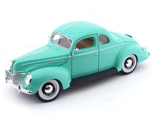 1939 Ford Coupe Green 1:18 Maisto licensed diecast scale model car collectible