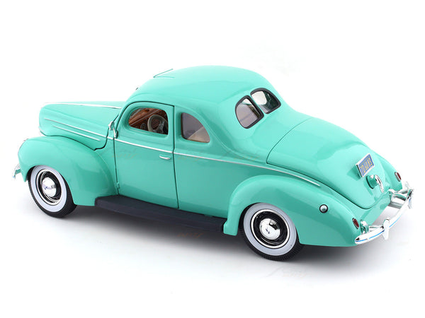 1939 Ford Coupe Green 1:18 Maisto licensed diecast scale model car collectible