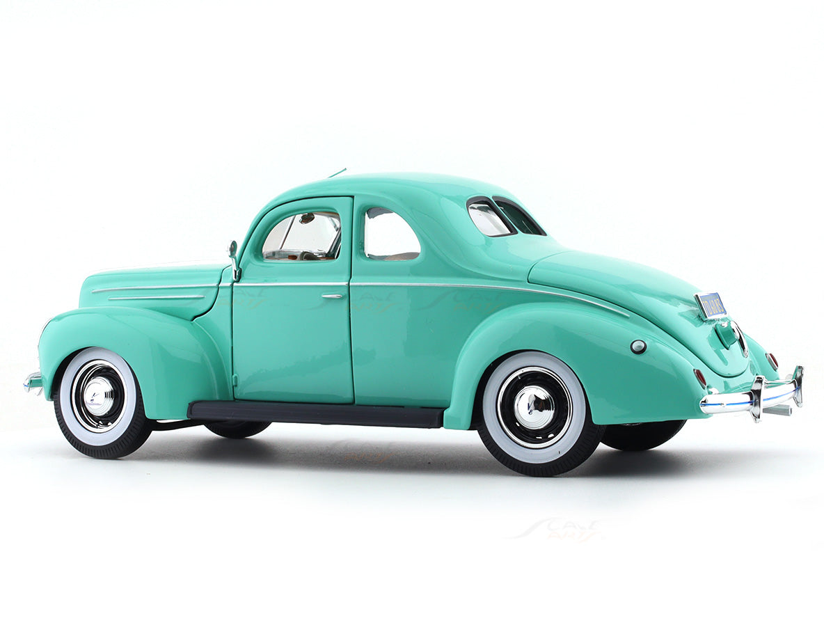 1939 Ford Coupe Green 1:18 Maisto licensed diecast scale model car collectible