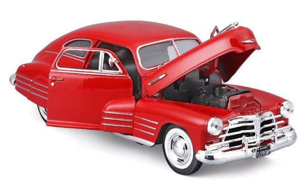 Maisto 1:24 1948 Chevrolet Fleetline Aerosedan Red Licensed Diecast Scale Model Car