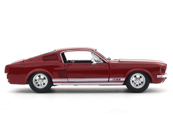 Maisto 1:24 1967 Ford Mustang GT Red Diecast Alloy Scale Model Car