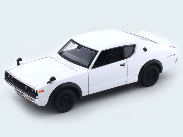 Maisto 1973 Nissan Skyline 2000GT-R 1:24 Licensed Diecast Alloy Scale Model Car