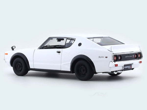 Maisto 1973 Nissan Skyline 2000GT-R 1:24 Licensed Diecast Alloy Scale Model Car