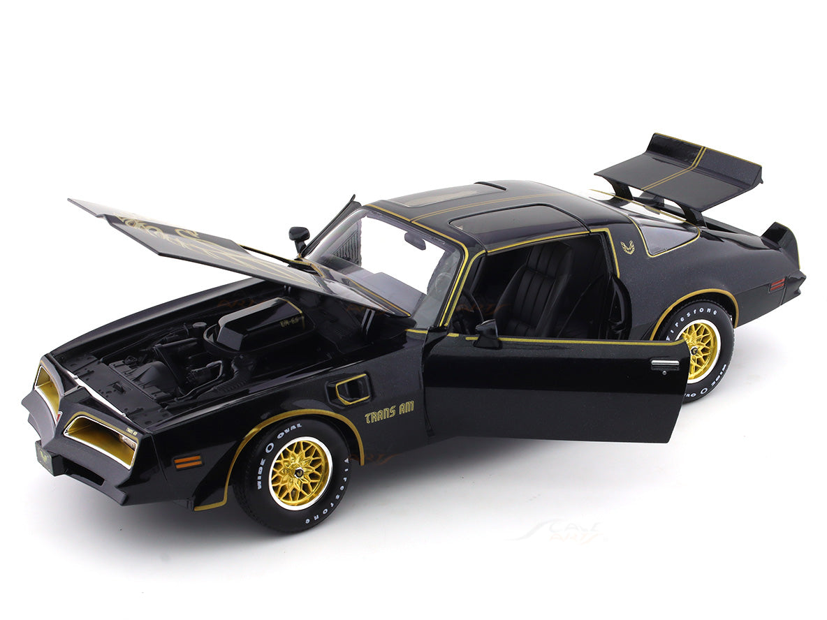 Maisto 1978 Pontiac Firebird Trans Am Diecast Model 1:18 Scale Blue