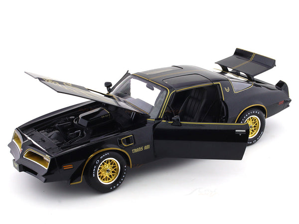 Maisto - 1/18 Scale Model Compatible with Pontiac Firebird Trans AM 1978 Classic Car Model Collectible - Assorted