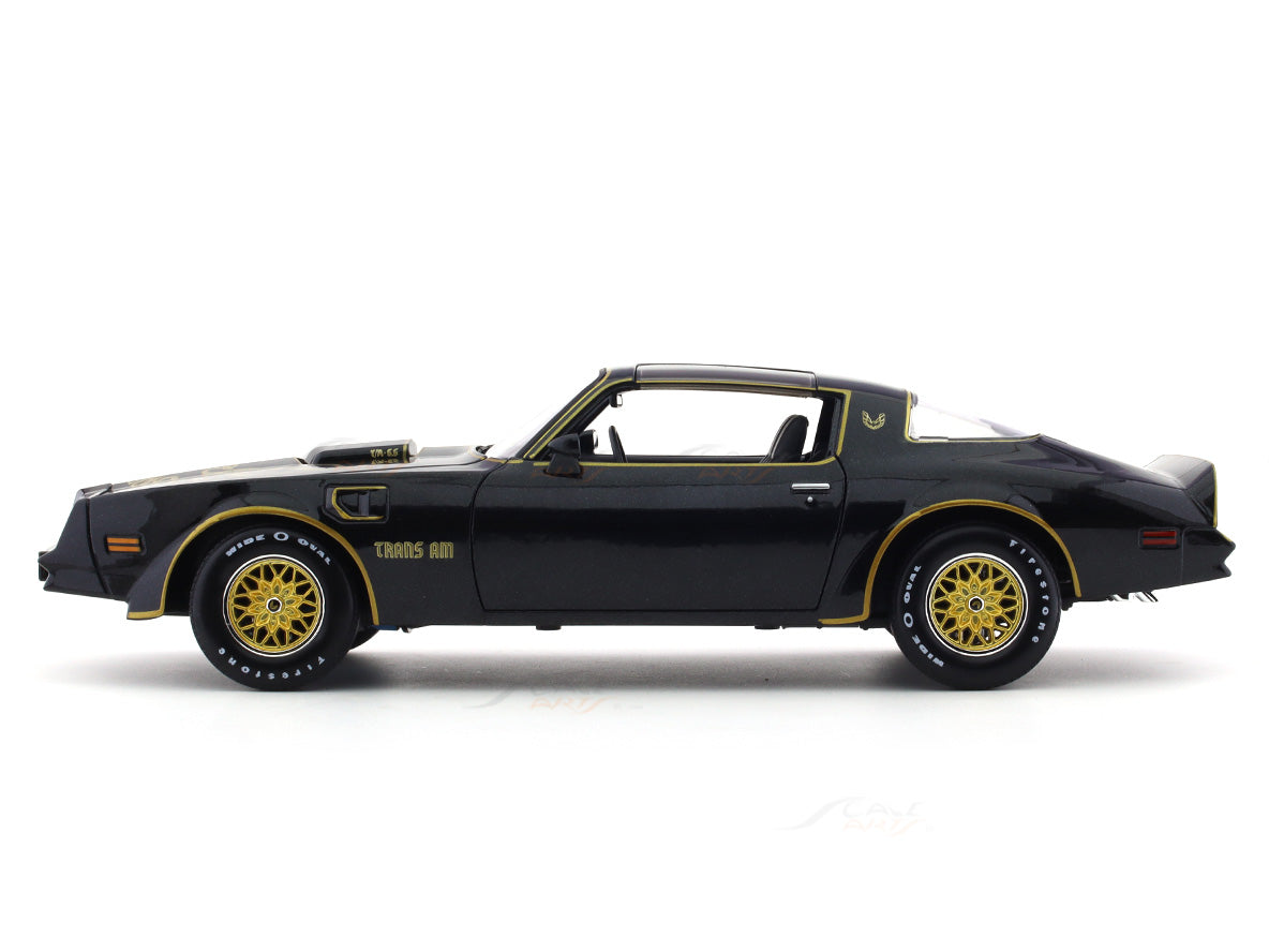 Maisto 1978 Pontiac Firebird Trans Am Diecast Model 1:18 Scale Blue