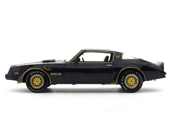 Maisto - 1/18 Scale Model Compatible with Pontiac Firebird Trans AM 1978 Classic Car Model Collectible - Assorted