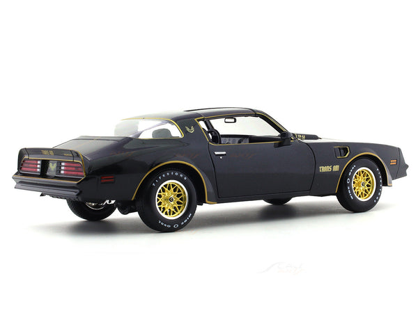 Maisto - 1/18 Scale Model Compatible with Pontiac Firebird Trans AM 1978 Classic Car Model Collectible - Assorted