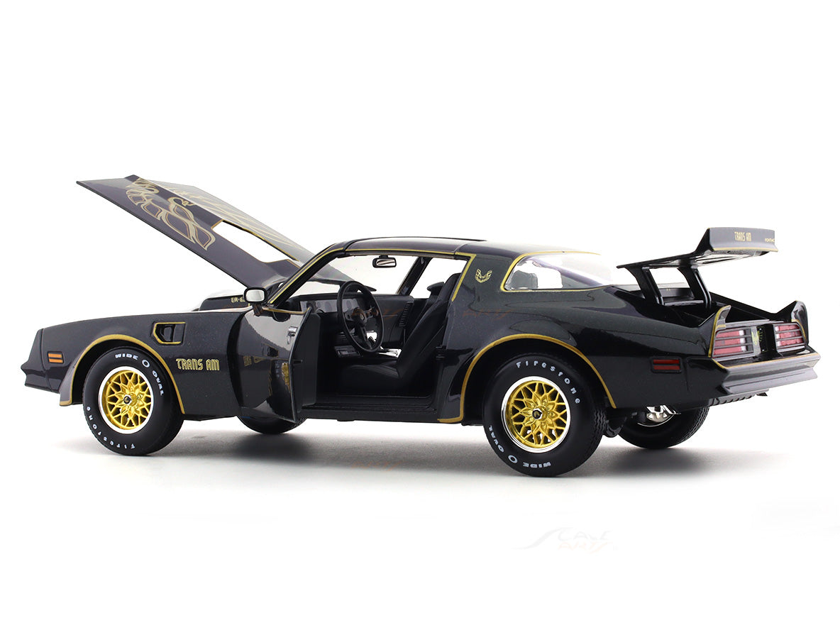 Maisto 1978 Pontiac Firebird Trans Am Diecast Model 1:18 Scale Blue
