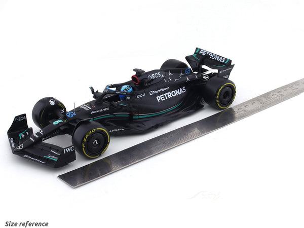 Bburago 2023 Mercedes-AMG W14 E #63 George Russell 1:24 Bburago Formula 1 diecast scale model car