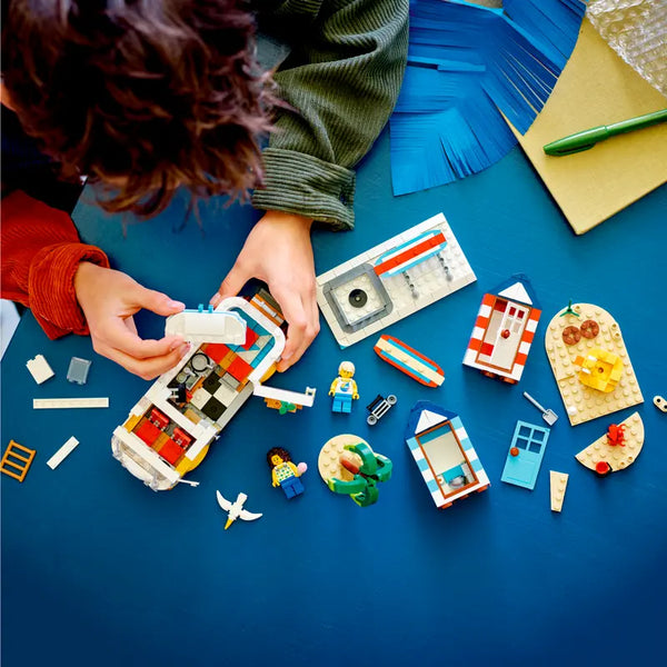 LEGO Creator 3-In-1 Beach Camper Van 8+ 556Pcs 31138