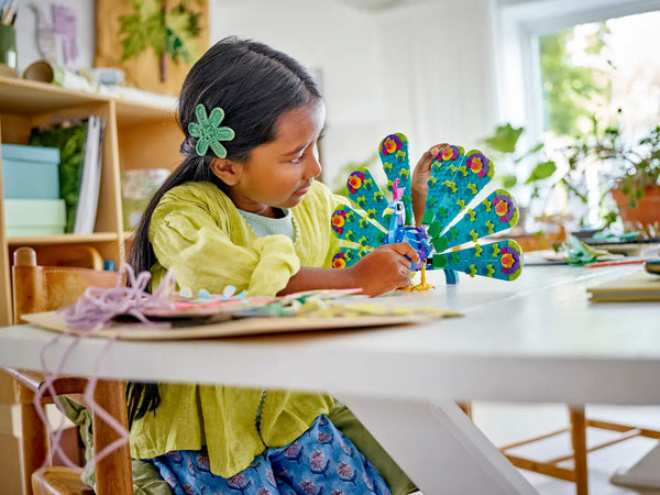 LEGO Creator Exotic Peacock 7+ 355Pcs 31157