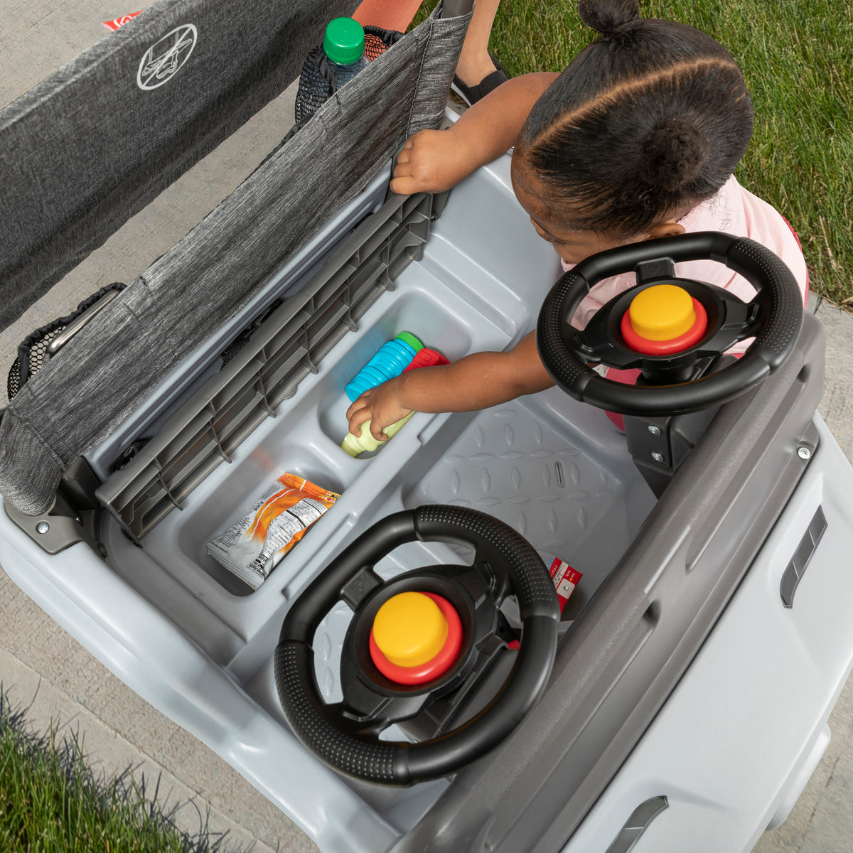 Step2 Side-By-Side Push Around Suv