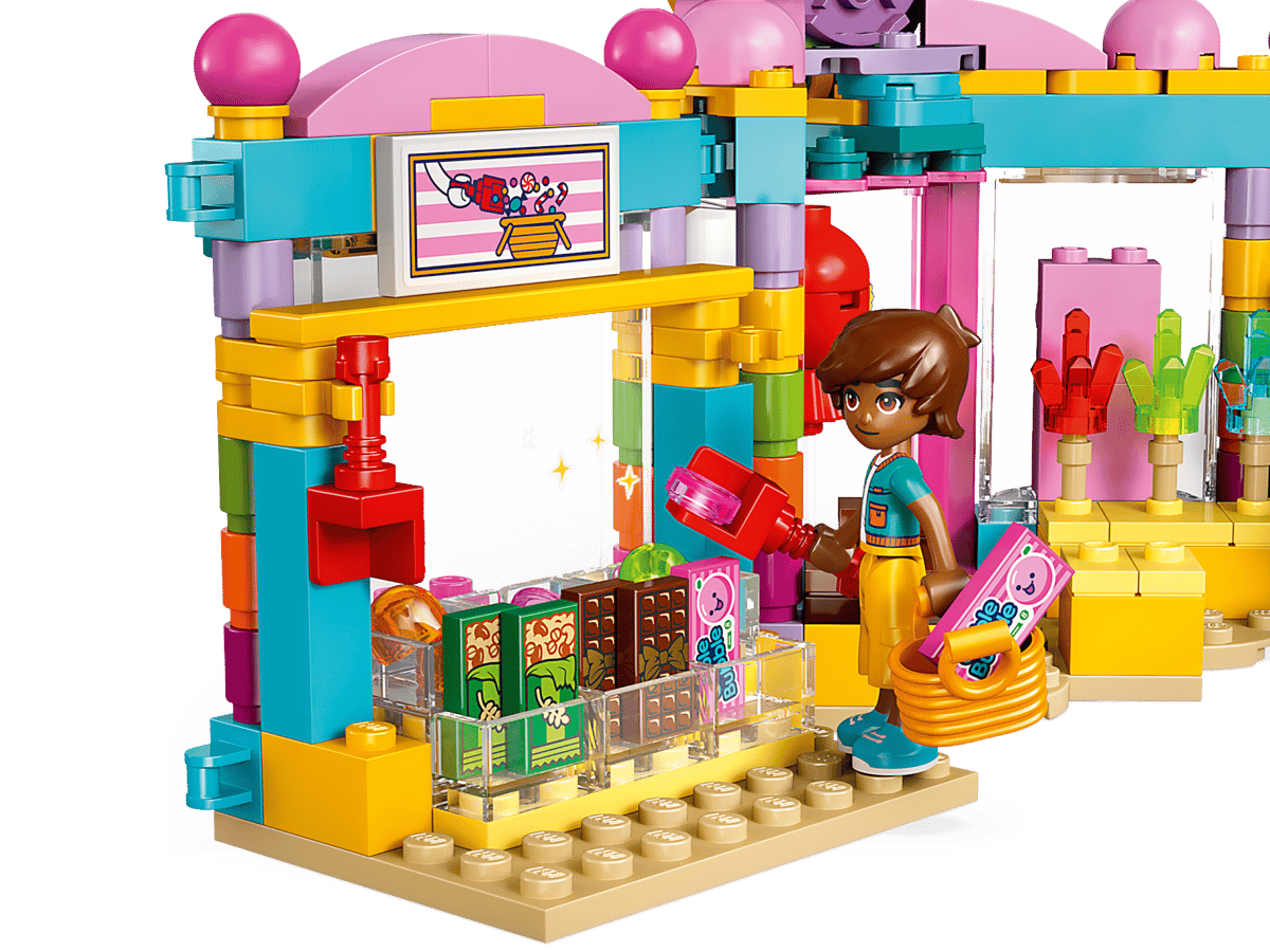 LEGO Friends Heartlake City Candy Store 376 Pieces 11 × 16 × 16 cm Multicolour