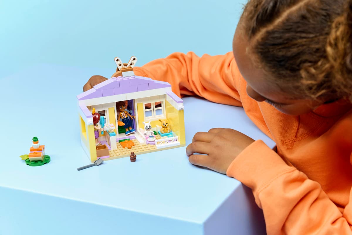 LEGO Friends Heartlake City Bunny Hotel 161 Pieces 11 × 13 × 12 cm Multicolour