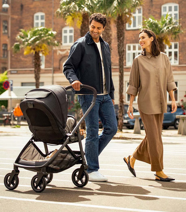 Nuna Stroller Swiv Caviar
