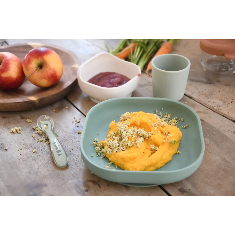 Béaba 4-Piece Silicone Dinner Set 4M+ – Sage Green / Misty Green