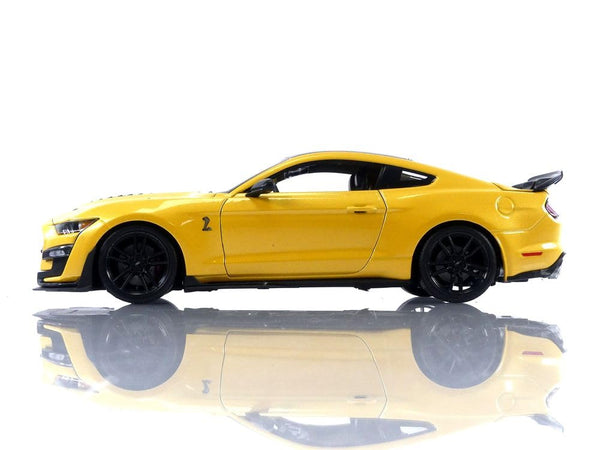 Maisto 2020 Ford Shelby Mustang GT500 yellow 1:18 diecast Scale Model collectible