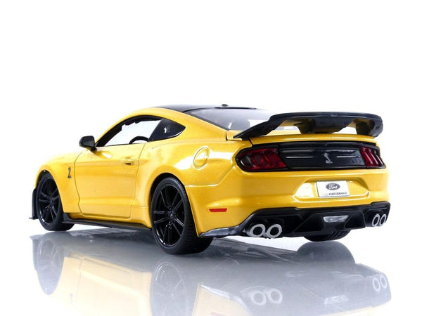 Maisto 2020 Ford Shelby Mustang GT500 yellow 1:18 diecast Scale Model collectible