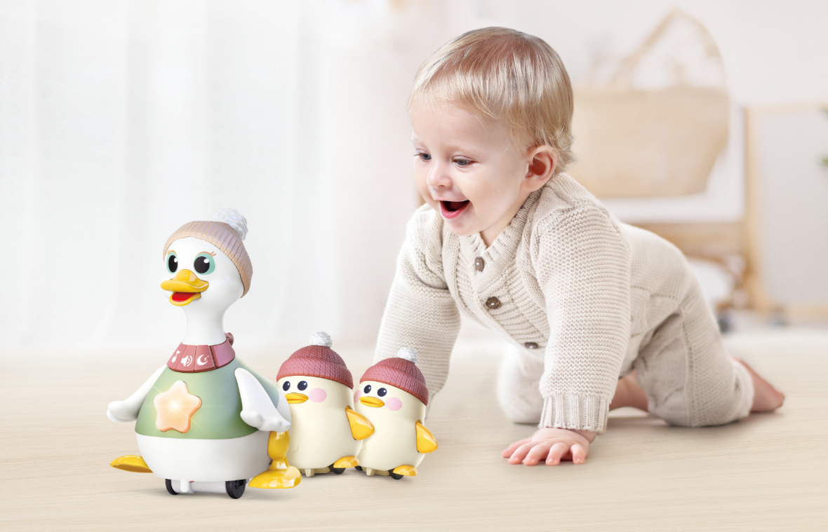 Hola Waddling Duck Family With 2 Baby Ducks 6M+ Multicolor