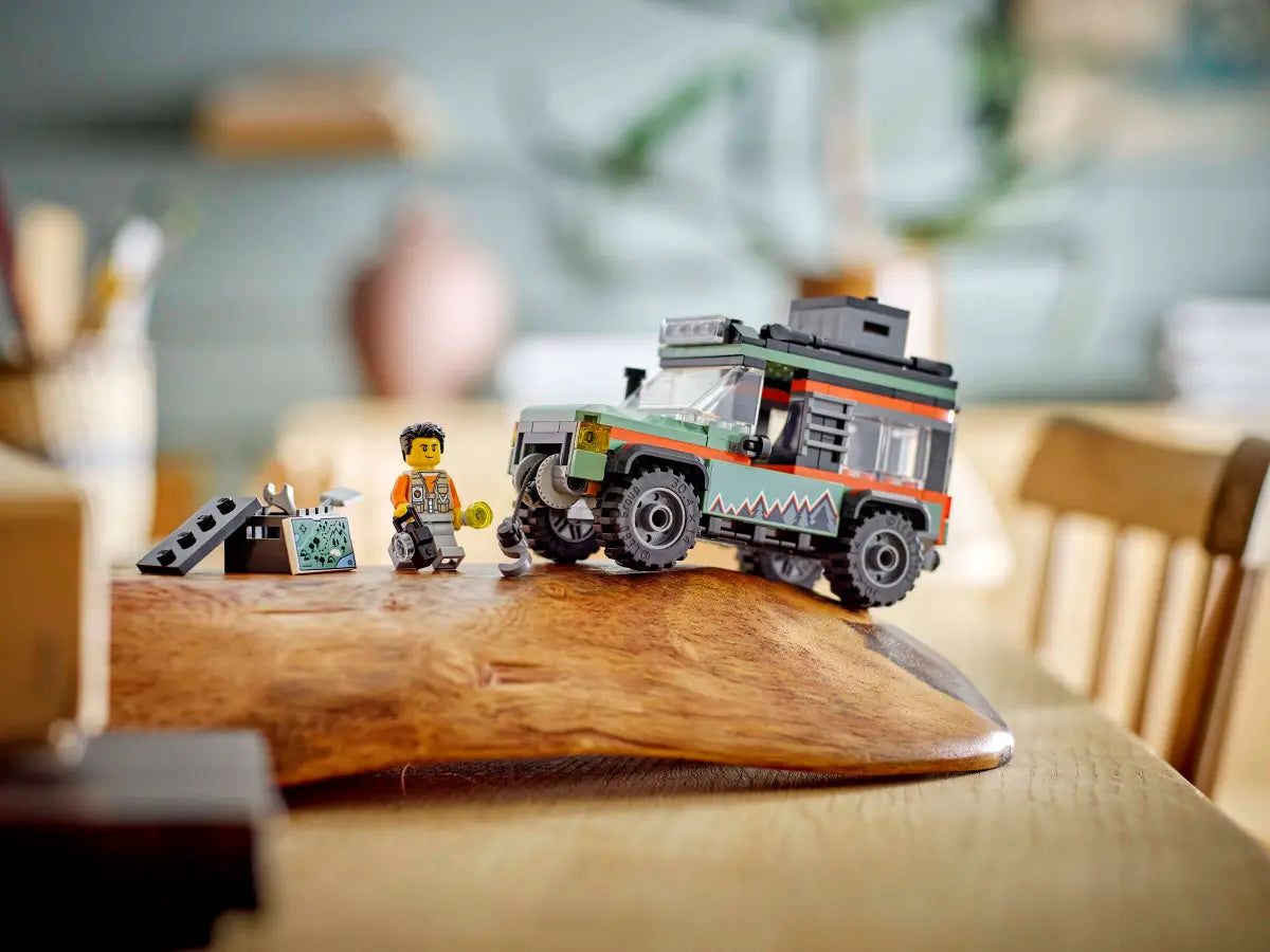 LEGO City Off-Road 4x4 Mountain Truck 221 Pieces Multicolour
