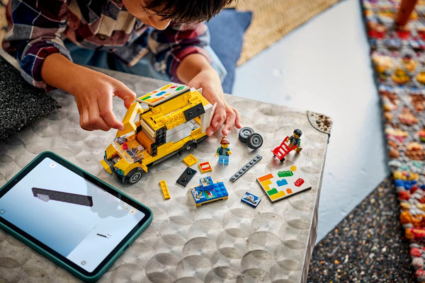 LEGO City The LEGO Van 276 Pieces 6Y+ – Yellow