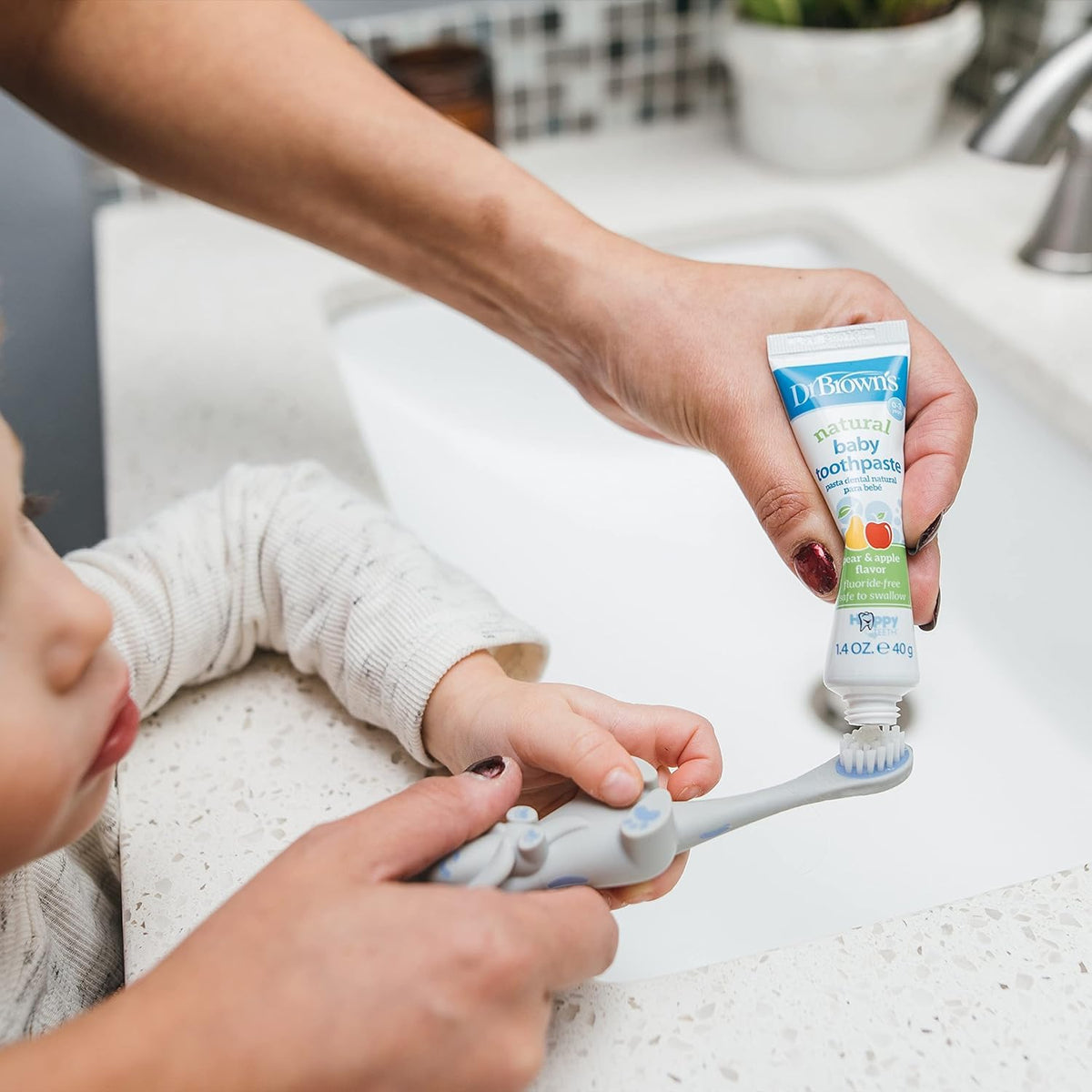Dr. Brown’s Otter Toddler Toothbrush 1 Pack Grey