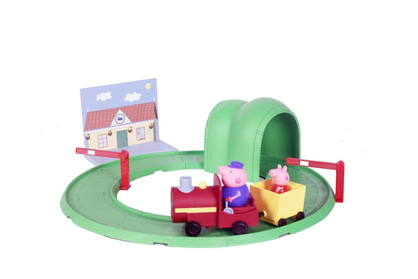 Peppa Pig Grandpa Pigs Train and Track Set 3+