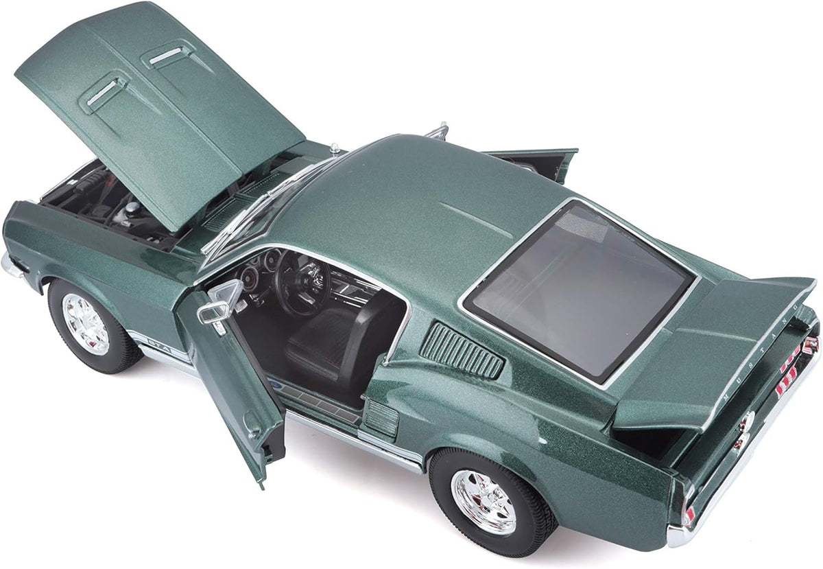 Maisto 1:18 1967 Ford Mustang GTA Fastback