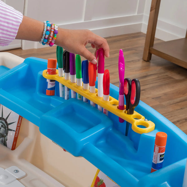 Step2 Dx Art Master Activity Desk