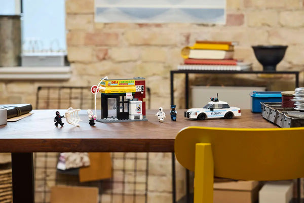 LEGO Marvel Spider-Verse: Miles Morales Vs. The Spot 9+ 375Pcs 76311