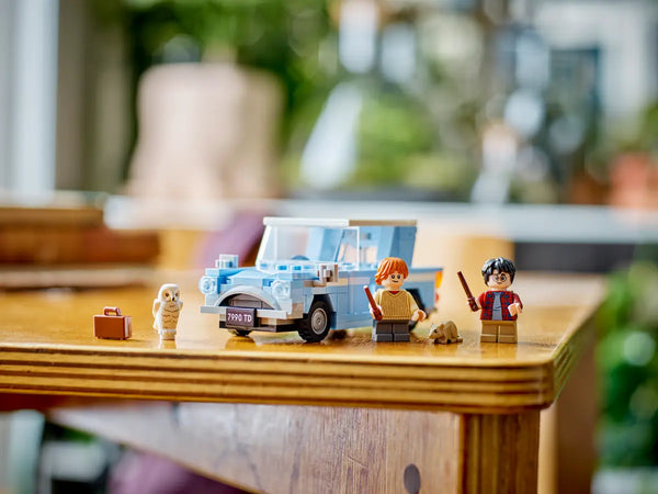 LEGO Harry Potter Flying Ford Anglia 7+ 165Pcs 76424