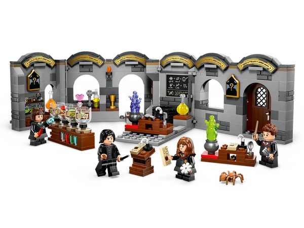 LEGO Harry Potter Hogwarts Castle: Potions Class 8+ 397Pcs 76431