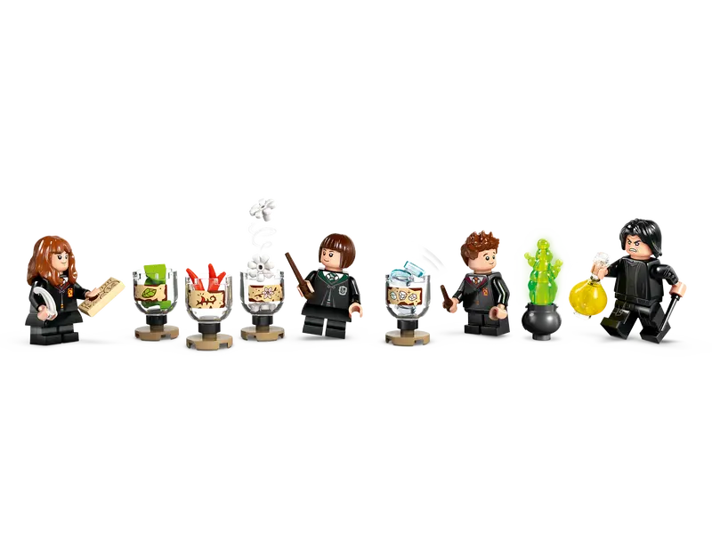 LEGO Harry Potter Hogwarts Castle: Potions Class 8+ 397Pcs 76431