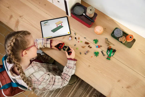 LEGO Jurassic World Raptor Off-Road Escape 6+ 285Pcs 76972