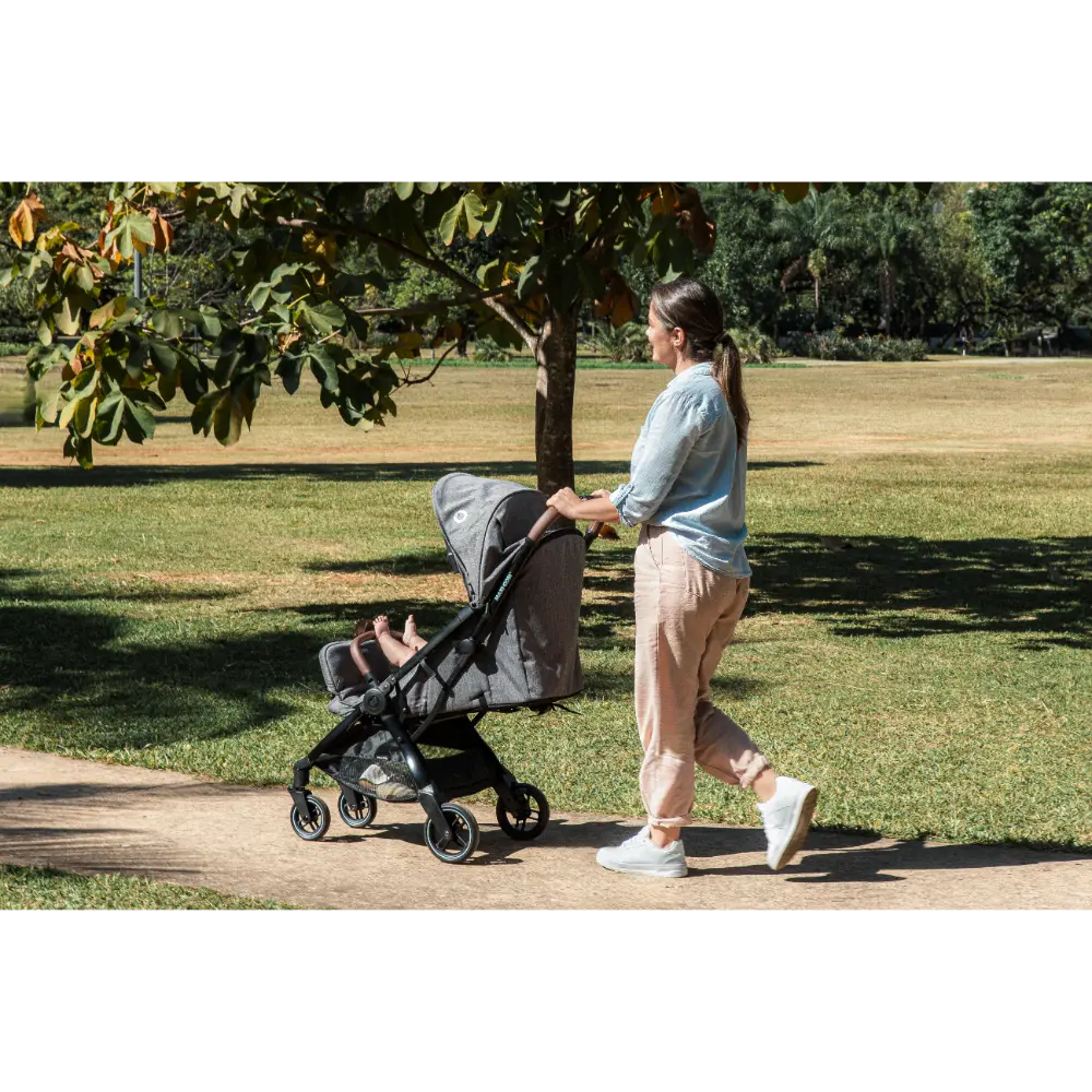 Maxi-Cosi Eva³ Lightweight Compact Stroller 0-4 Years Essential Black