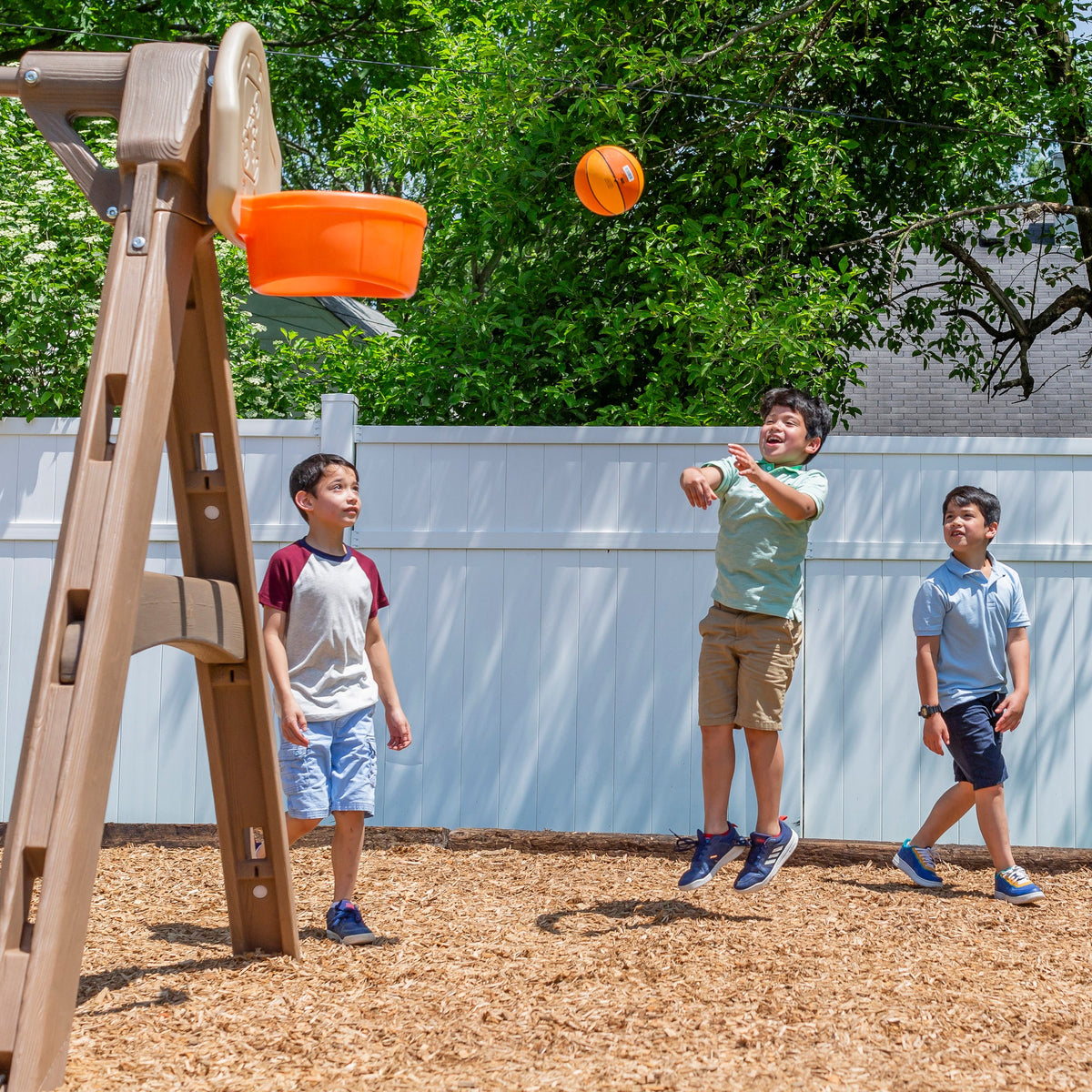 Step2 Naturally Playfull Adventure Lodge Play Center with Glider