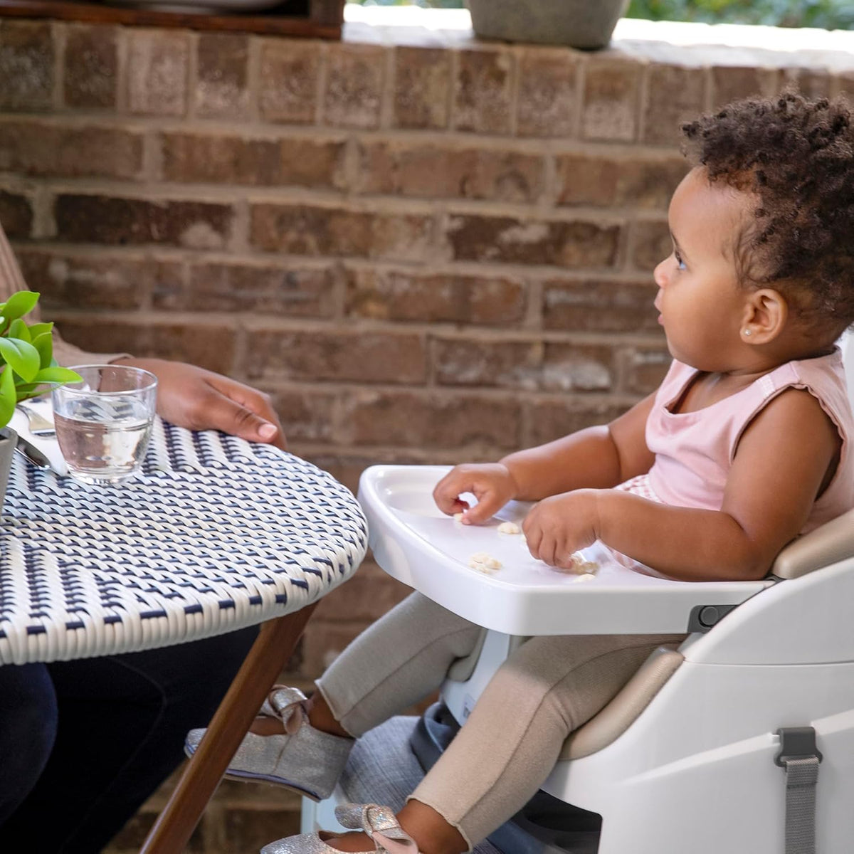 Ingenuity Baby Base 2-in-1 Booster Feeding & Floor Seat 43.8 × 38.7 × 29.8 cm Cashmere