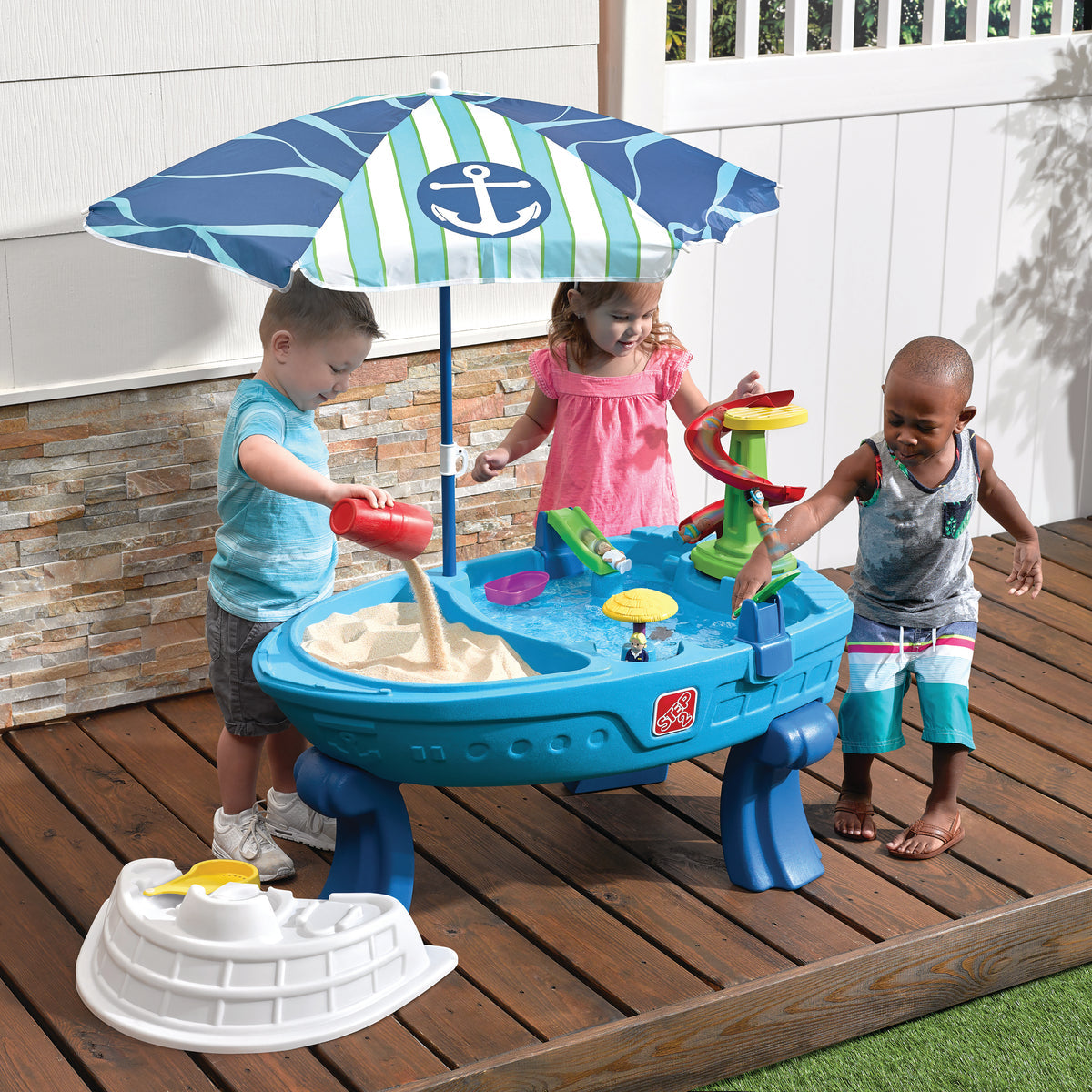 Step2 Fiesta Cruise Sand & Water Table With Umbrella