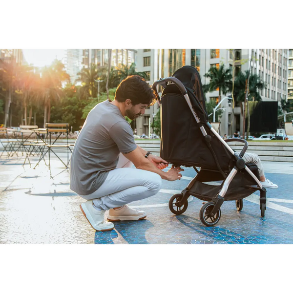 Maxi Cosi Eva 3 - Essential Black