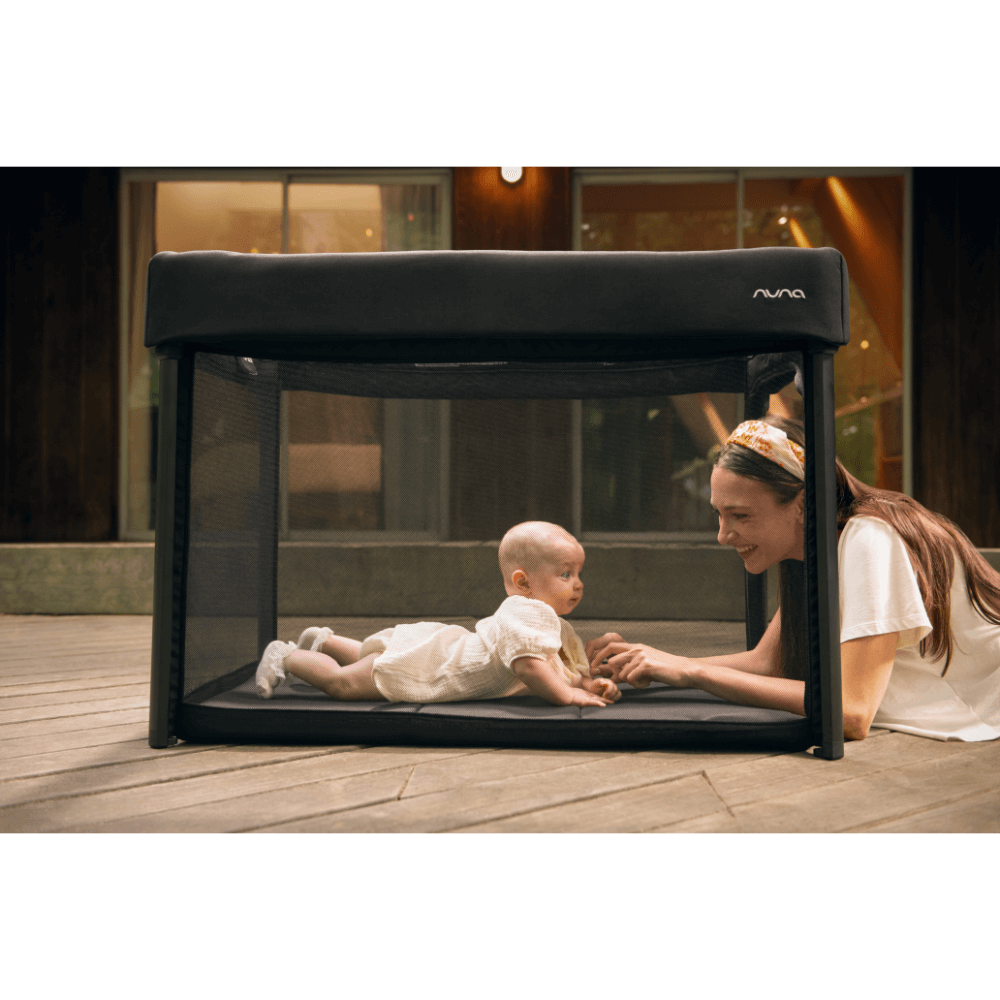 Nuna Paal Play Yard - Caviar