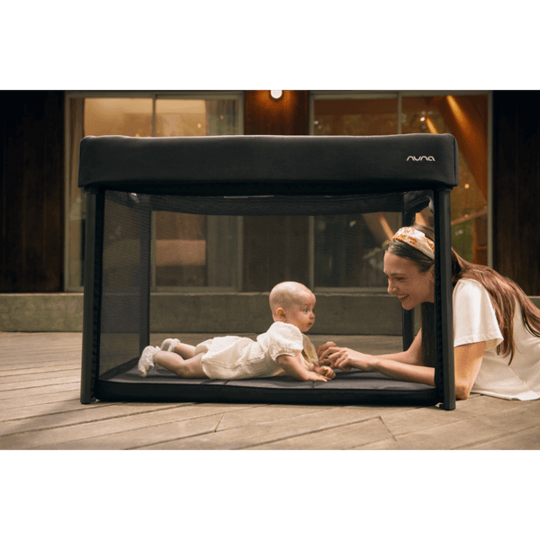 Nuna Paal Play Yard - Caviar