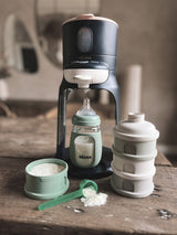 Béaba Formula Milk Container 4 Compartments – Cotton / Sage Green