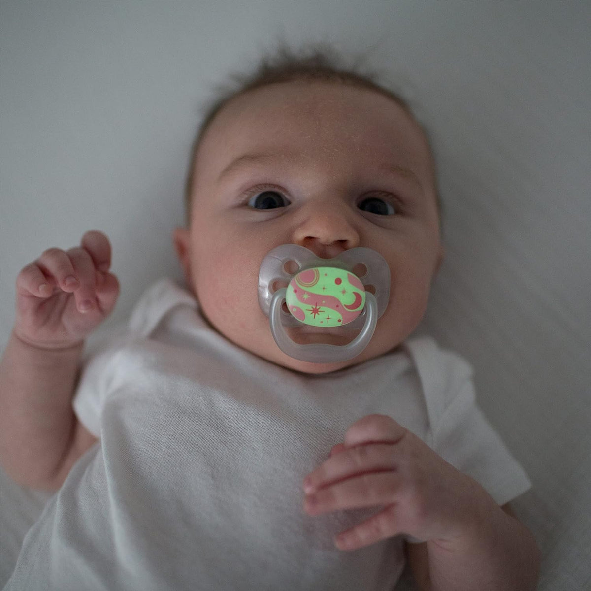 Dr. Brown's Advantage Pacifier Stage 1 0–6M Blue Glow in the Dark Pack of 2