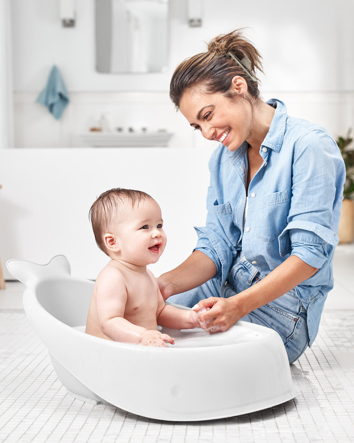 Skip Hop Moby Smart Sling 3 - Stage Tub White