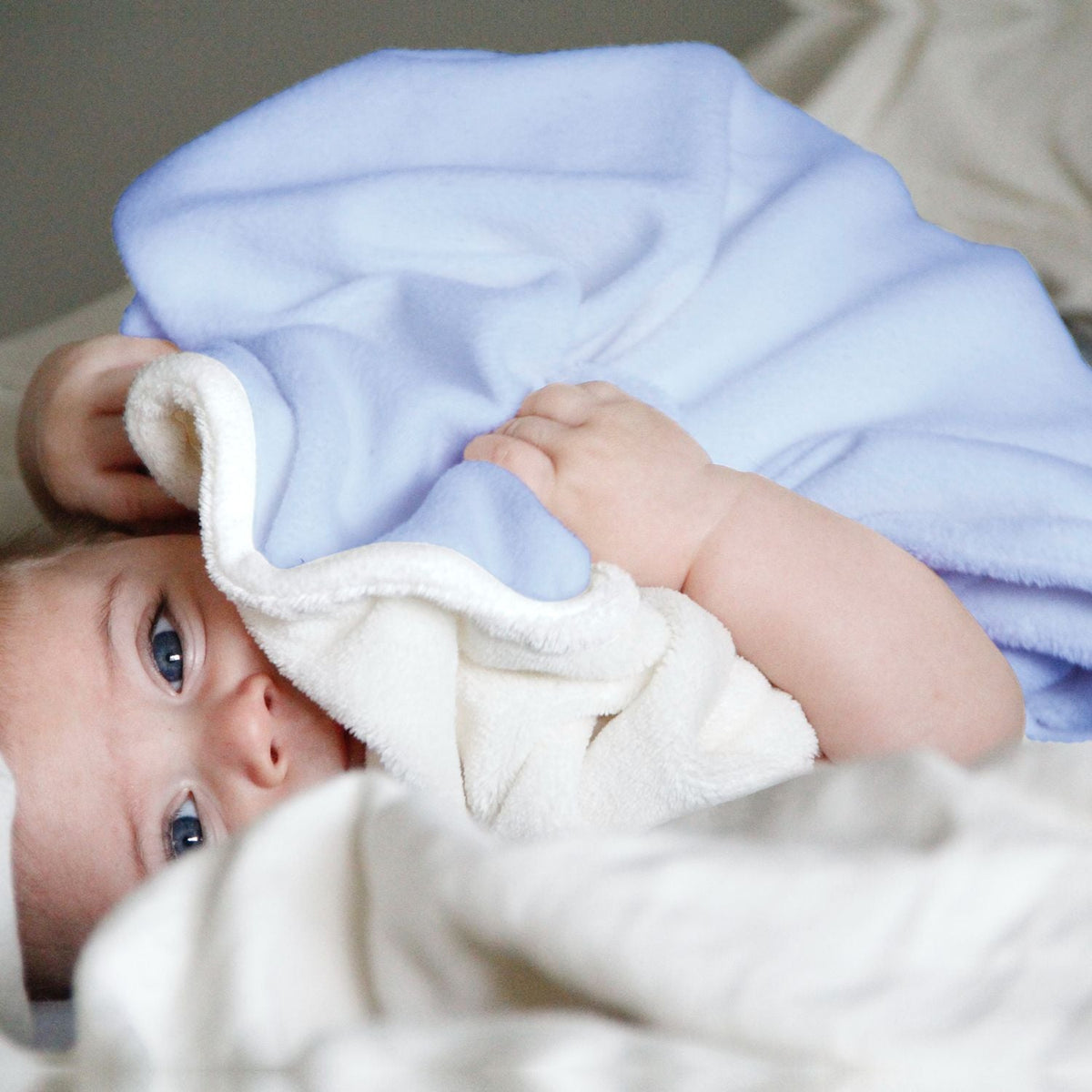 Abracadabra Chamois Baby Blanket – Blue