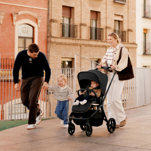 Silver Cross Breez Pushchair Birth to 22 kg Onyx