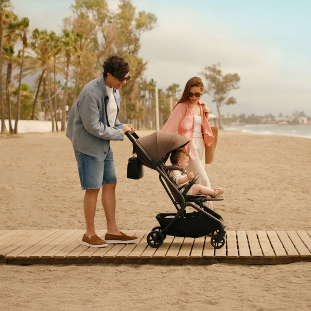 Silver Cross Nia Compact Travel Stroller Birth to 22 kg Chocolate