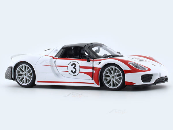 Bburago Porsche 918 Weissach 1:24 Scale Model car 14+ 18-98009