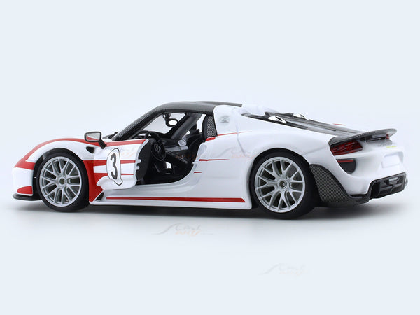 Bburago Porsche 918 Weissach 1:24 Scale Model car 14+ 18-98009